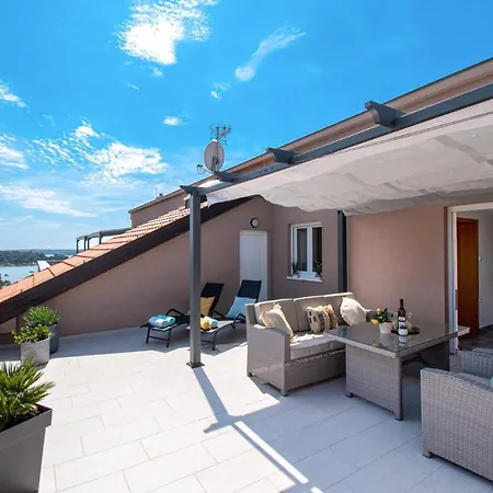 Apartments Megy Mit Meerblick In Medulin,Istrien Exterior photo