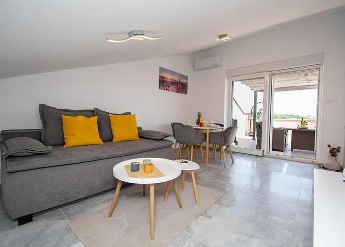 Apartments Megy Mit Meerblick In Medulin,Istrien