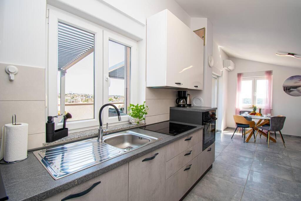 Megy Mit Meerblick In Medulin,istrien Apartment *
