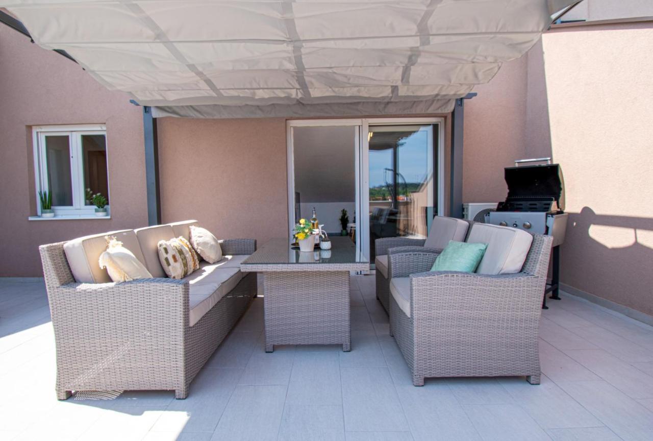 Apartment Megy Mit Meerblick In Medulin,istrien Medulin